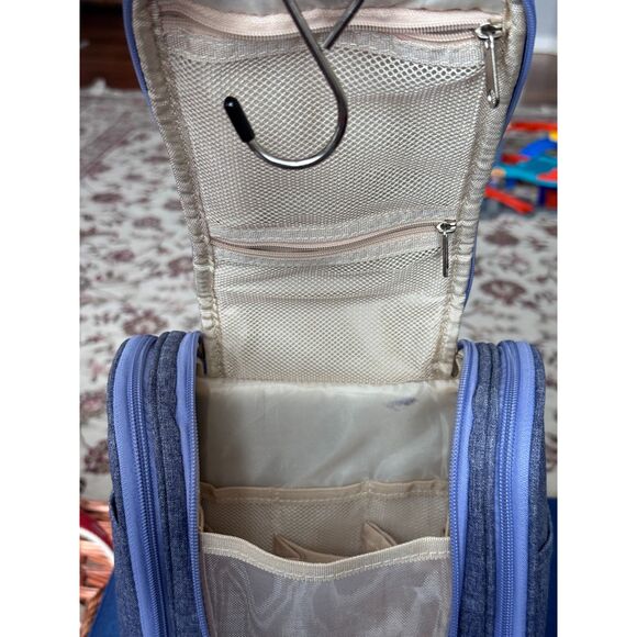 BOACAY Hanging Toiletry Multi-Pocket Multi-Zip Travel Organization Bag - Picture 3 of 10